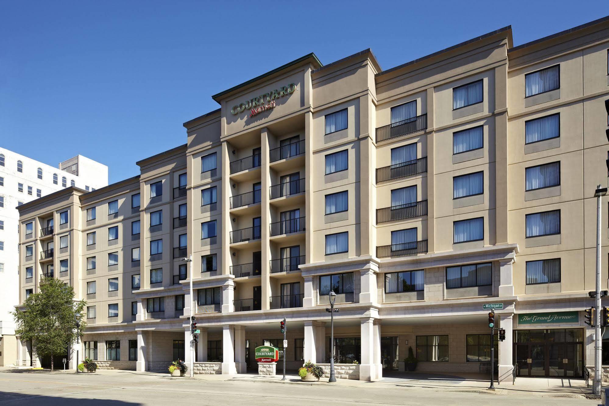Hotel Courtyard Downtown 3*